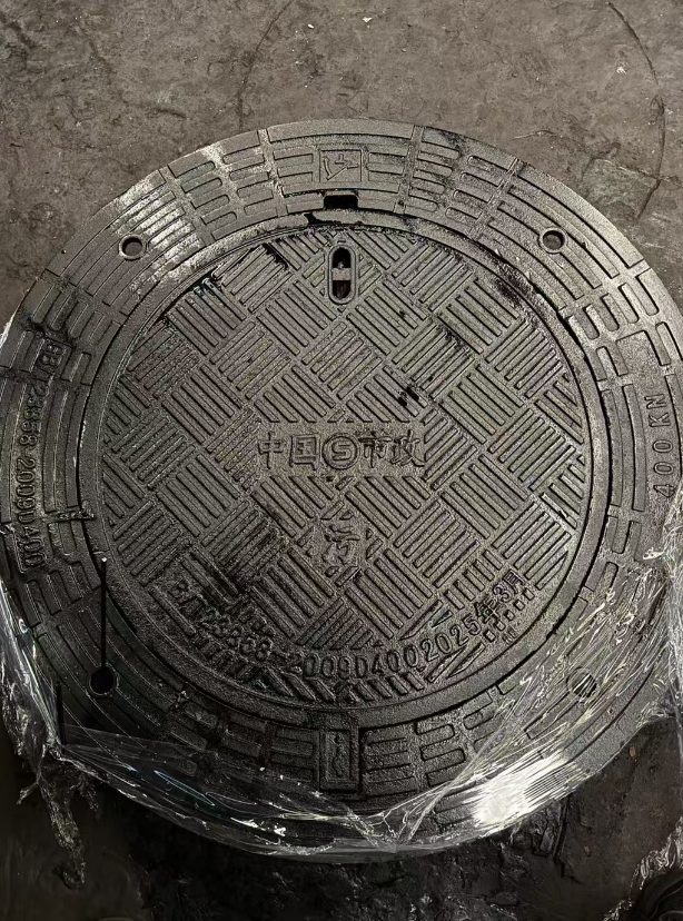 仁布球墨铸铁防沉降井盖展示